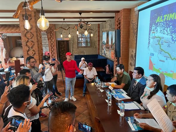 rueda de prensa 32k